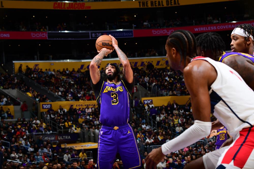 断崛起的球 断崛起的球