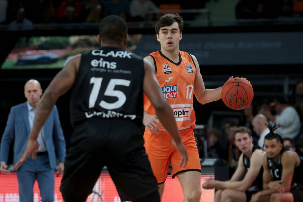 赞助商外卡 赞助商外卡